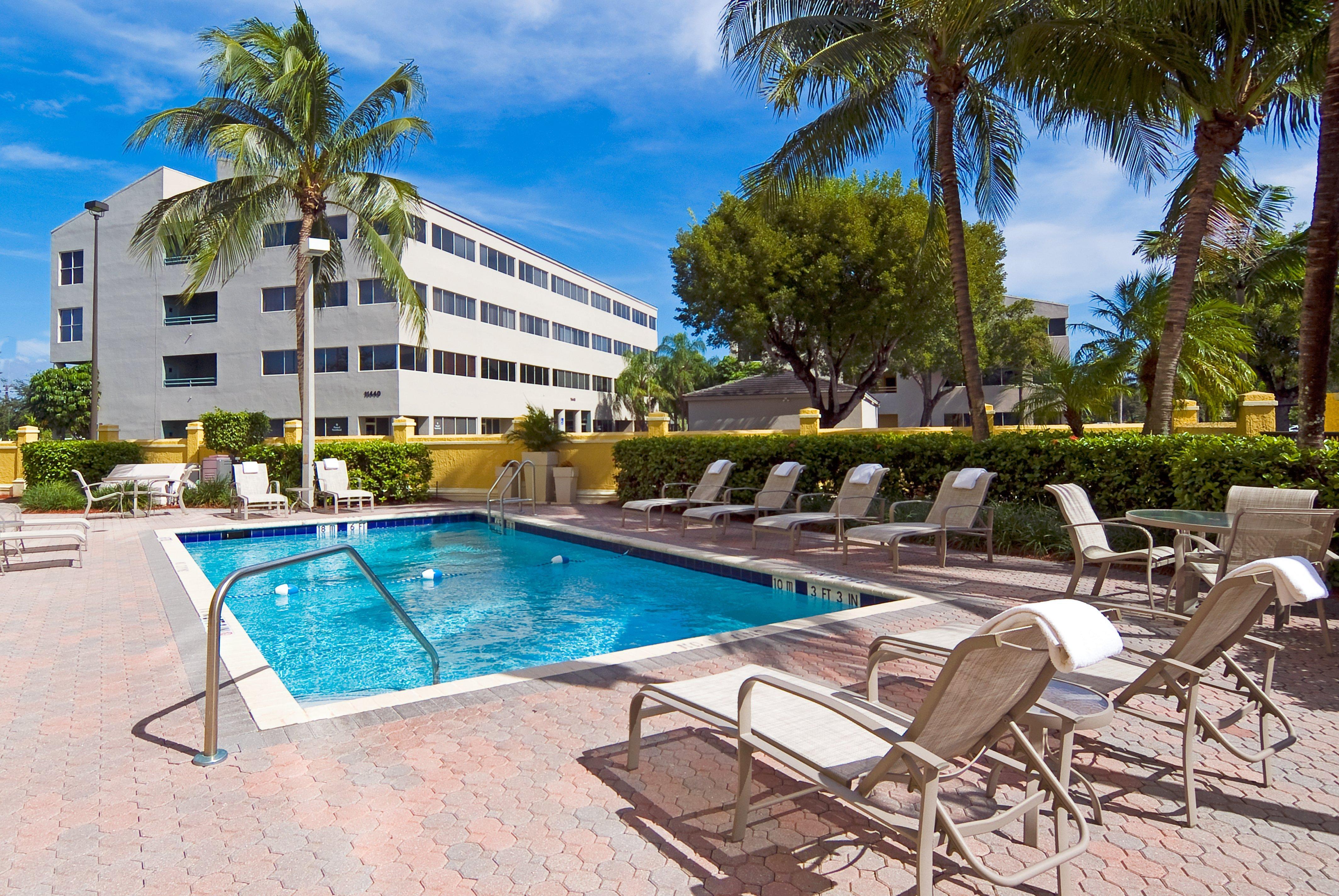 Holiday Inn Express Hotel & Suites Kendall East-Miami By Ihg Esterno foto