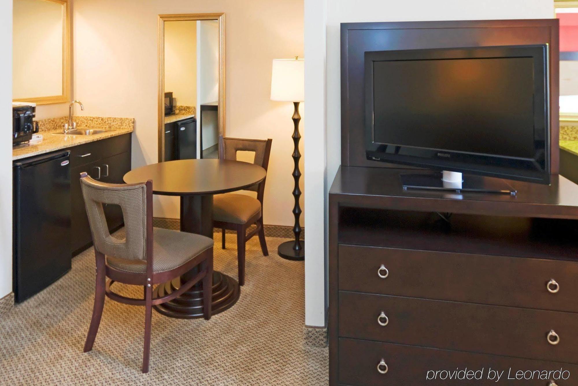 Holiday Inn Express Hotel & Suites Kendall East-Miami By Ihg Esterno foto